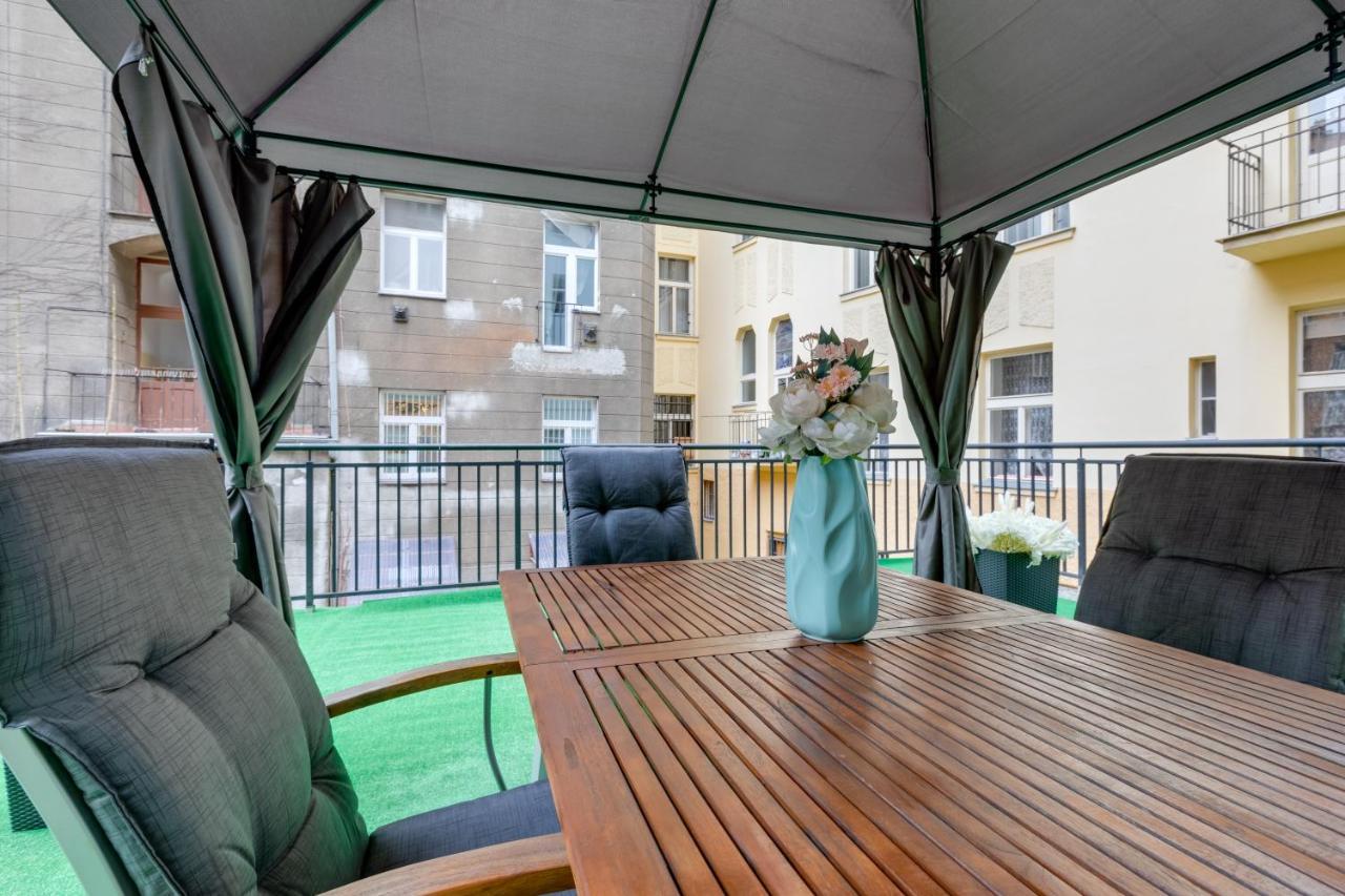 Luxury Riverside Apartments In The Center Of Praha Exteriér fotografie