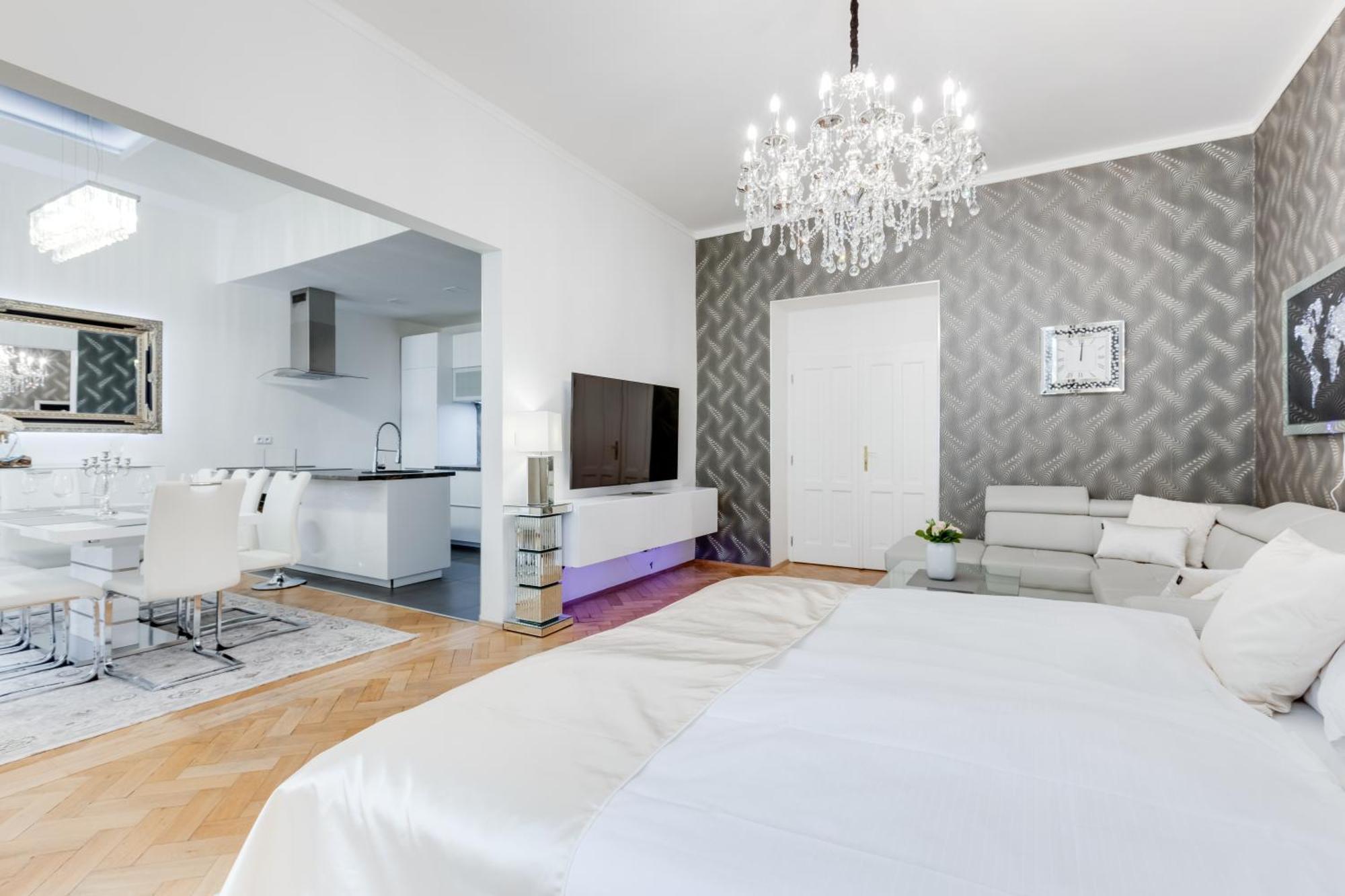 Luxury Riverside Apartments In The Center Of Praha Exteriér fotografie